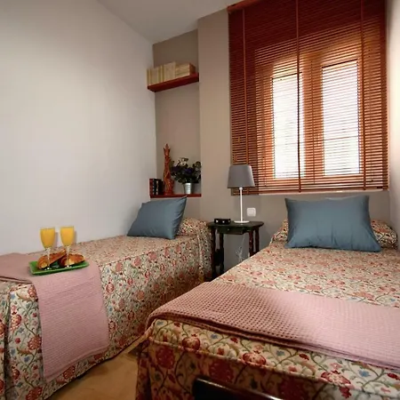 Renthas Beach Apartament *